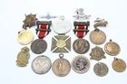 T  x18 WWI, WW2 Military Medals/ Cap Badges Inc. Bronze Boarder Regiment Cap etc
