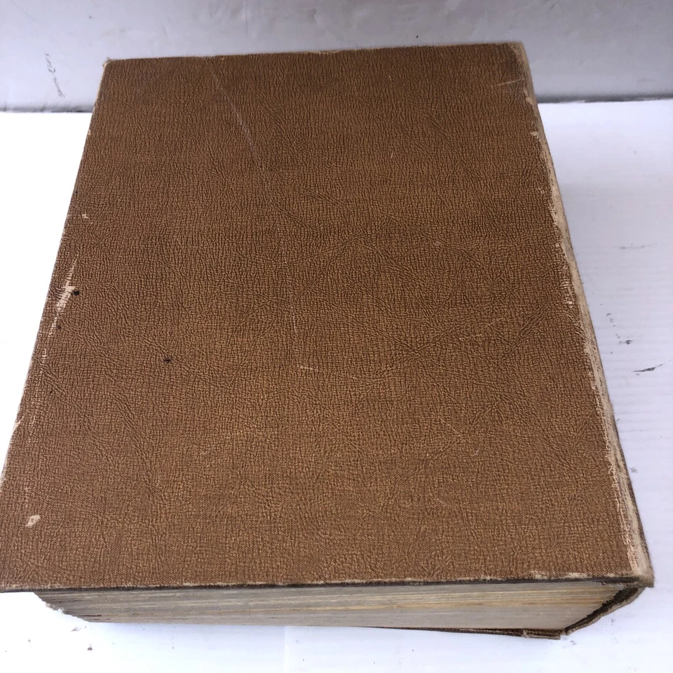 Websters Encyclopedic Dictionary of the English Language 1957 Int Edition - Image 3 of 4