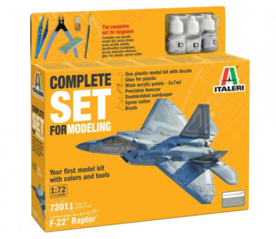 Italeri 72011 Modell-Set F-22 Raptor Plastik Modellbausatz 1:72 NEU