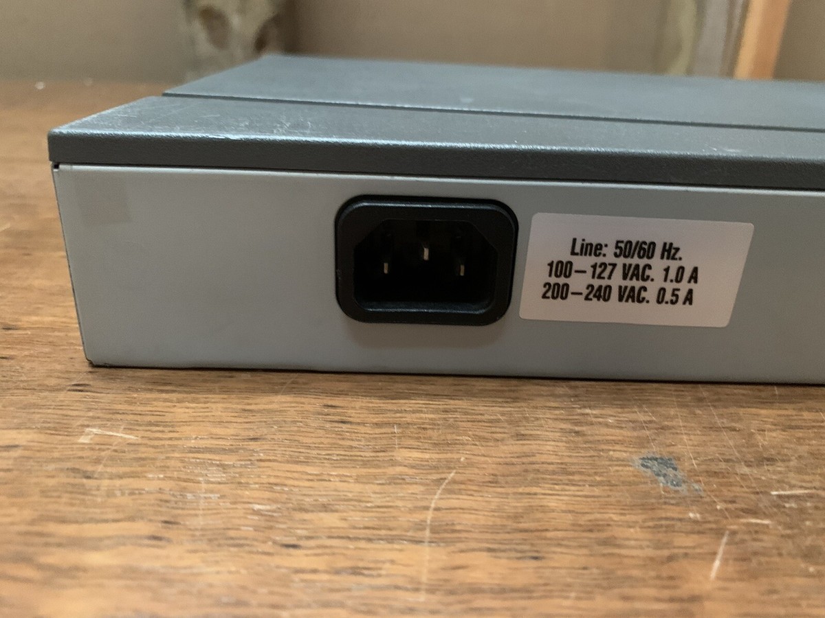 HP ProCurve 10/100 Hub 24 (J3295A) 24 Port - Network Switch HP ProCurve 10/100 Hub 24 (J3295A) 24 Port - Network Switch
