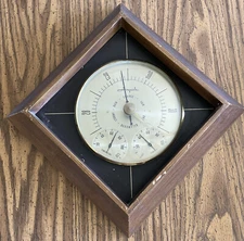 Vintage Airguide Barometer Weather Station w/ Humidity /Temperature Wall Mounted