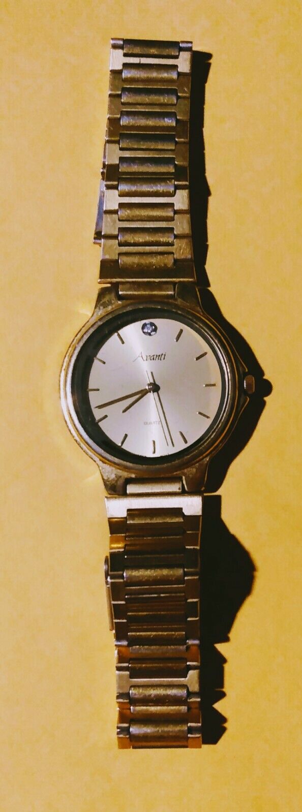 Vintage Avanti Diamond Gold Tone Men's Wrist Watch