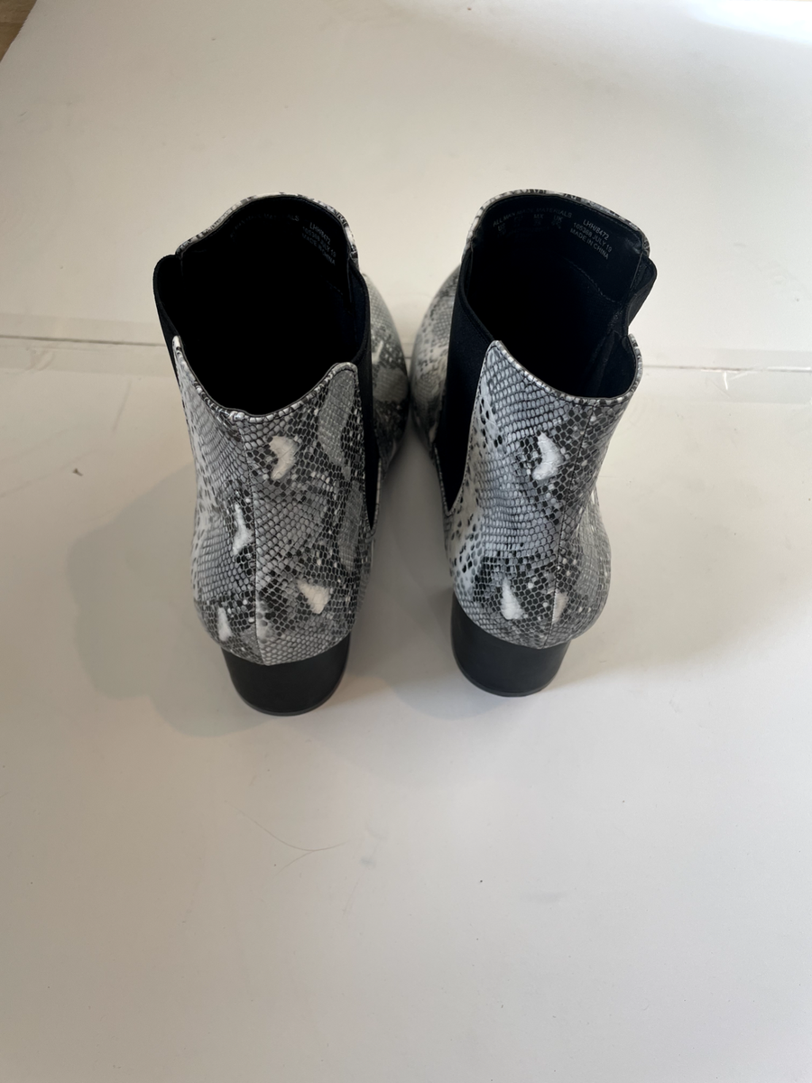 専用ページ❸ Metaphor New Women's Heeled Bootie Snake Print 11M (Box 70) | eBay