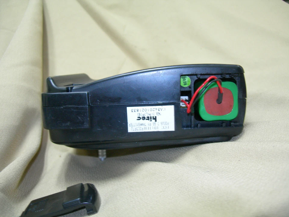 Hitec Focus 3 SS FM Wireless RC airplane Controller 3 Channel - Image 4 of 4