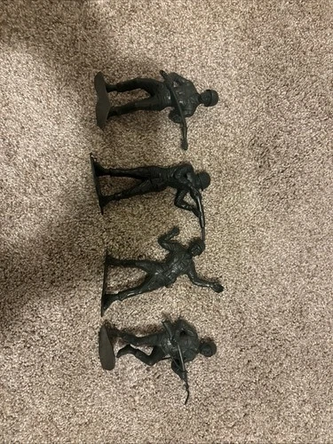 SET of (4) Vintage 1960s Louis Marx 6" inch Plastic GREEN ARMY MEN Figure NICE