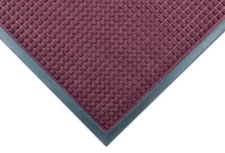 166S0023BD NoTrax Guzzler Rubber-Backed Entrance Mat for Home or Office 2'X3'