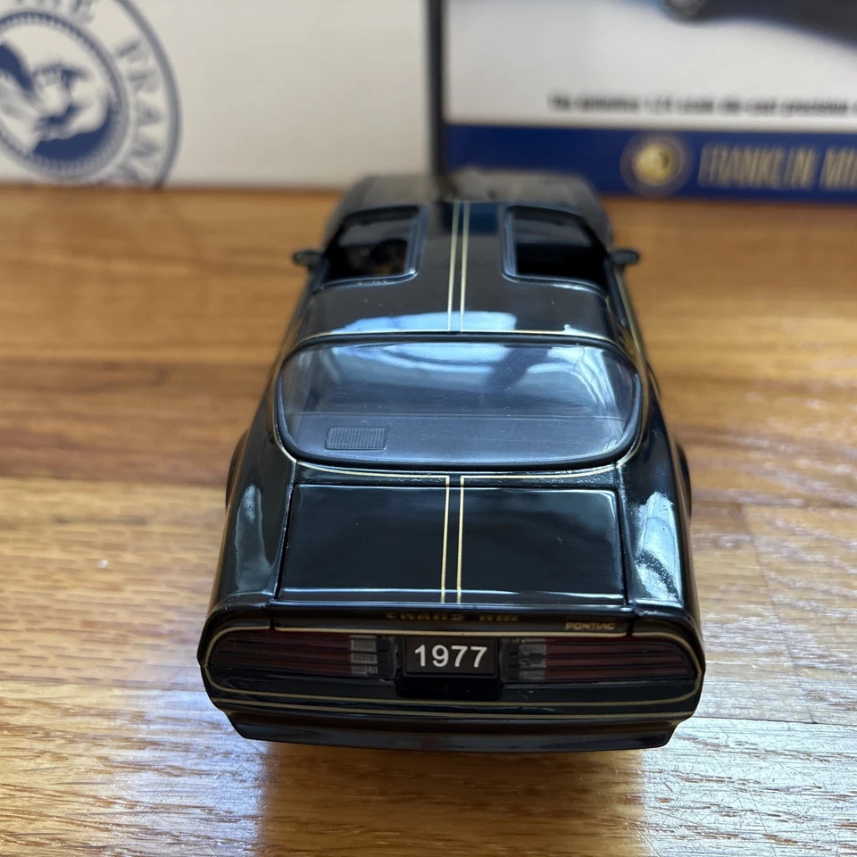 Franklin Mint 1:24 1977 Pontiac Firebird Trans Am - Image 4 of 4