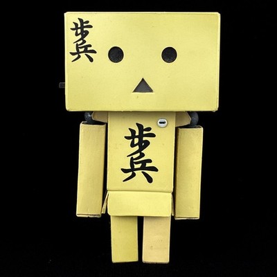 Kaiyodo Yotsuba&! Danboard Danbo Concept Model Walk Revoltech Mini Anime Figure
