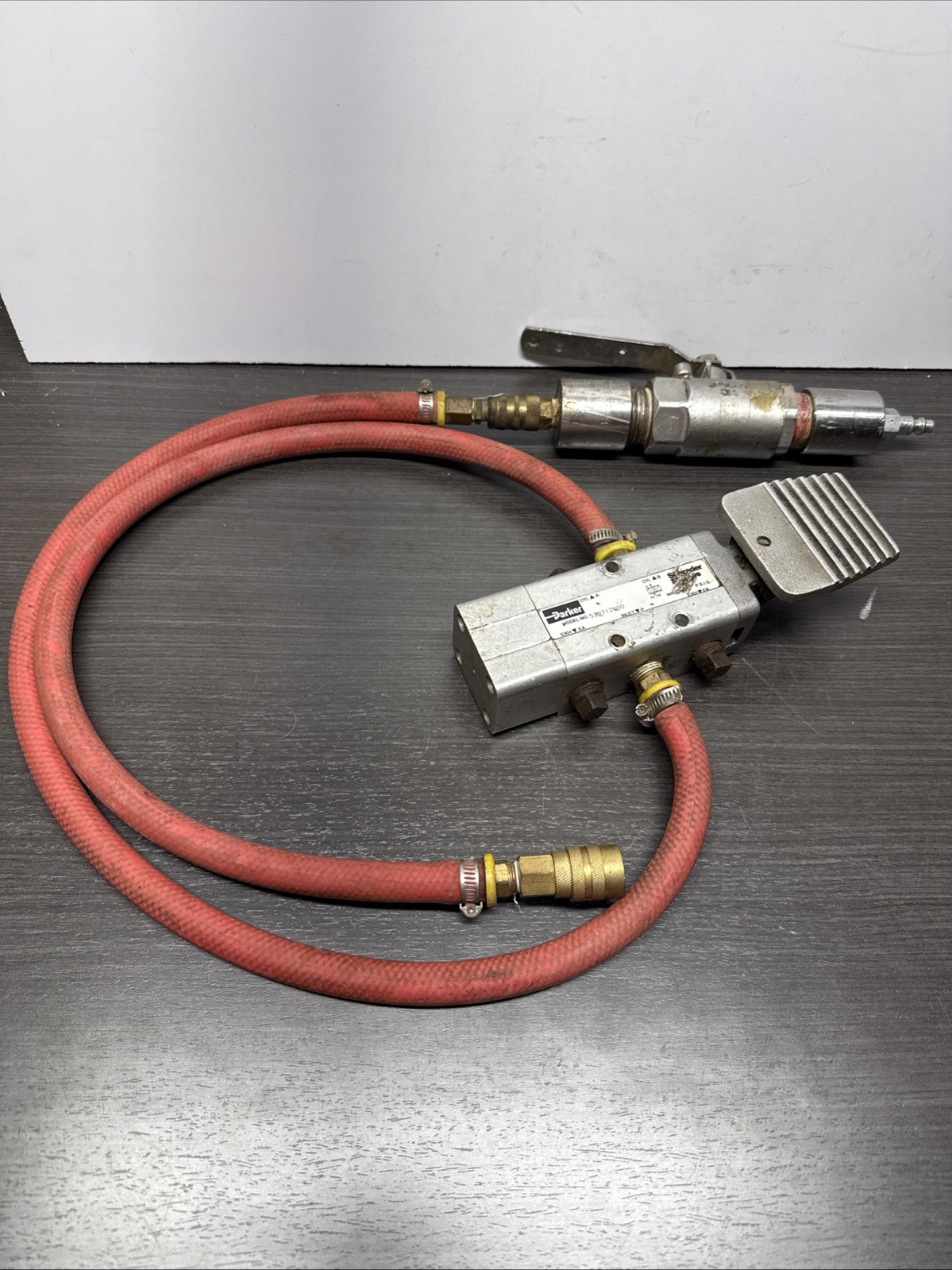 Parker 530712000 main Air Control Valve Foot Pedal With Apollo 316 Valve