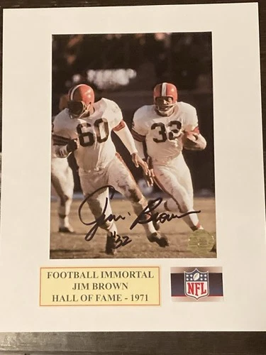 Jim Brown signed Autographed 5x7 Photo In a 8x10 Matt “ BROWNS” with COA. HOF