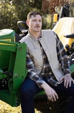 Men's Concealed Carry Canvas Cross Trail Vest-a quilted insulated lining that ke