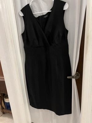 knee length dresses for ladies V-Neck Linen Dress Chania in Black Gingham