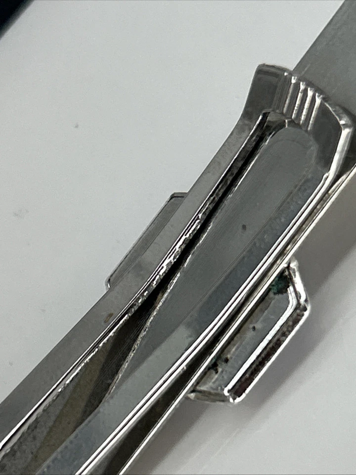Clip de corbata de vidrio azul vintage metal tono plata usado Foto 3 de 4