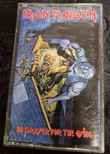 Iron Maiden Powerslave Cassette 1990 Epic RecordsIron Maiden Powerslave Cassette