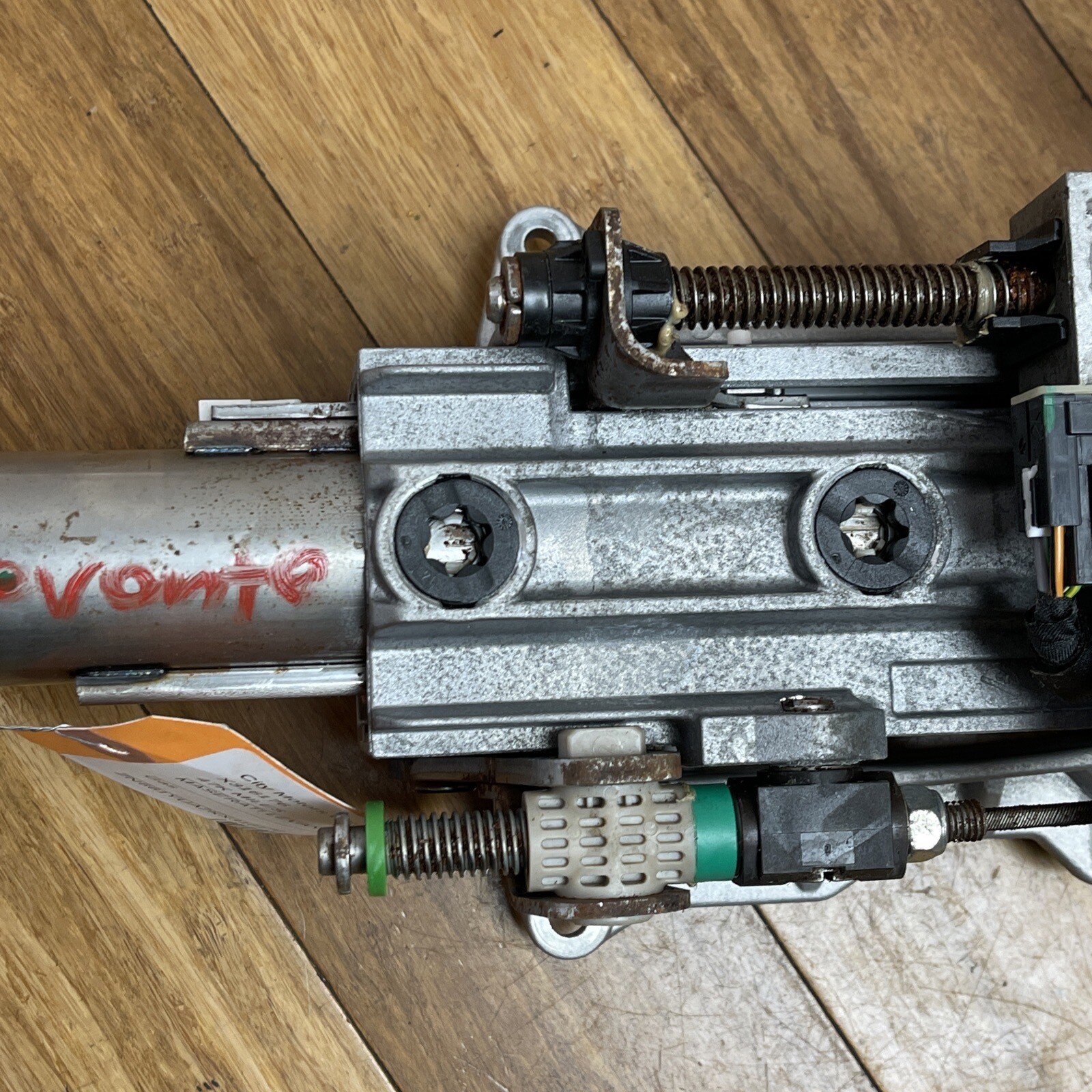 2017-2020 Maserati Levante Power Adjust Steering Column Shaft OEM