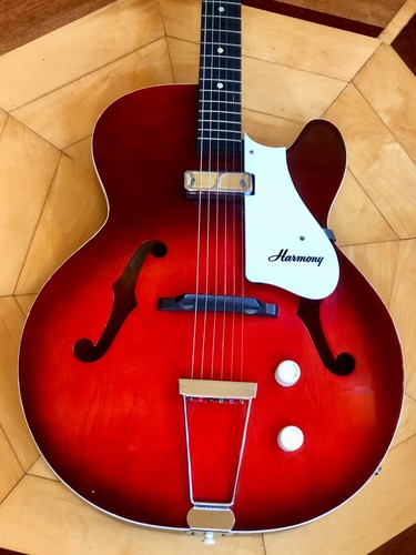 100% ORIGINAL HARMONY 1964 H53 ROCKET ELECTRIC GUITAR-RED BURST Org. Case -Strap - Picture 3 of 22