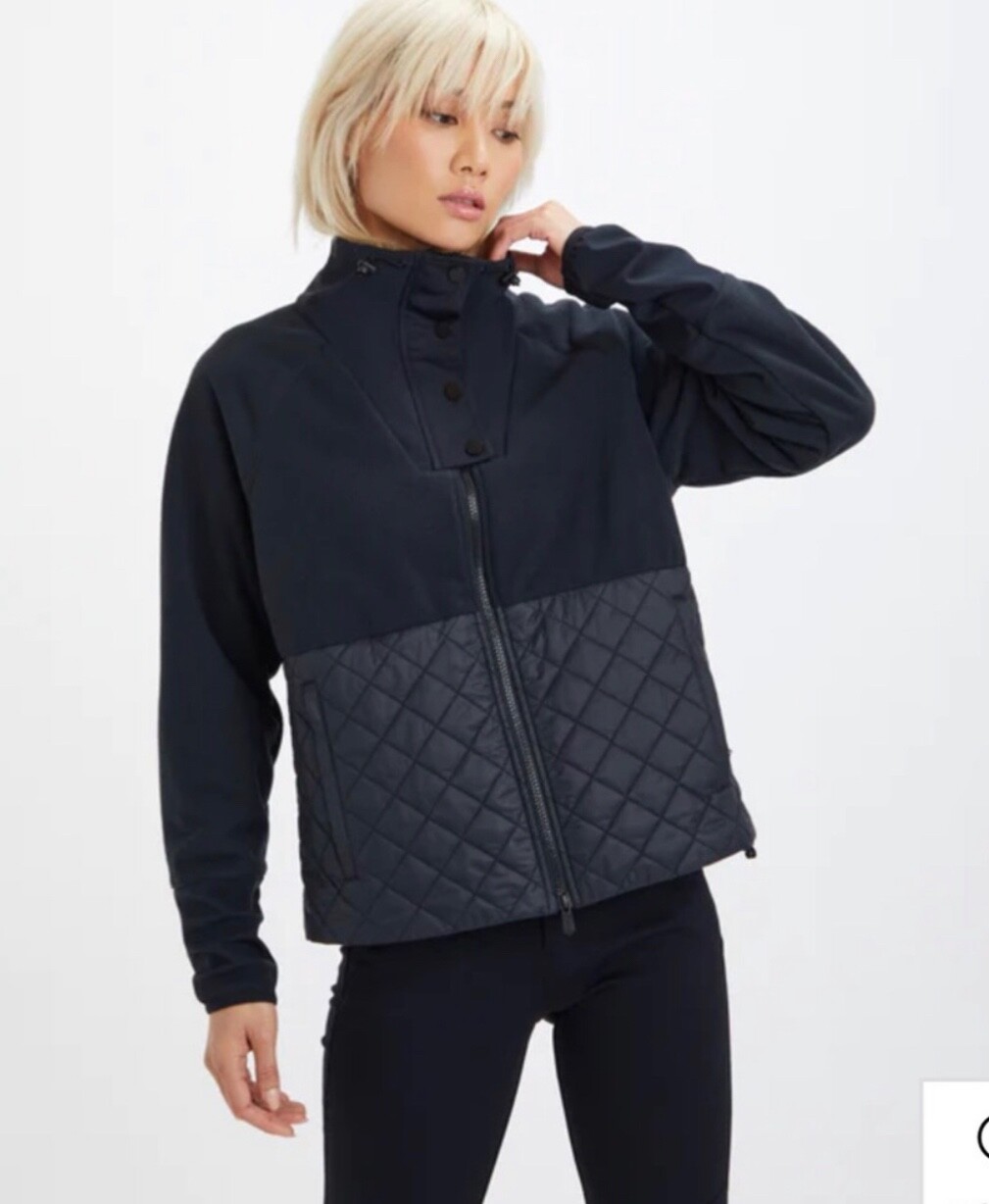 NEW Women’s black Gfore G/FORE quilted fleece jacket, sold out, rare find!