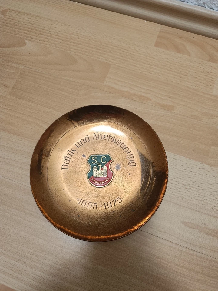 SC Magdeburg Handball 🤾‍♂️ Souvenir Schale Teller Sammler DDR Kupfer Selten - Bild 4 von 4