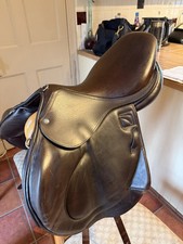 Childeric Mono Flap Close Contact Event Saddle. 17.5 Inch. Great Condition