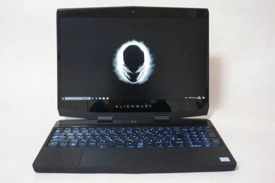 Alienware M15 Gaming Laptop Intel Core i7 GTX 1070 16GB RAM 256GB SSD+1TB HDD - Image 2 of 2
