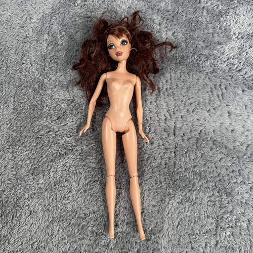 Mattel My Scene Barbie Doll CHILLIN OUT CHELSEA with Articulated Arms *Hip Loose