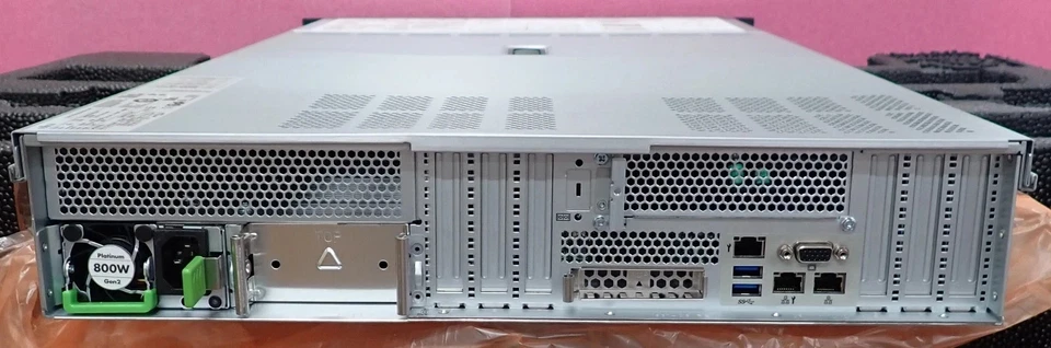 NEW Fujitsu Primergy RX2540 M5 8-Core Gold 6244 32GB RAM 8x 2.5" Bay 2U Server - Image 3 of 4