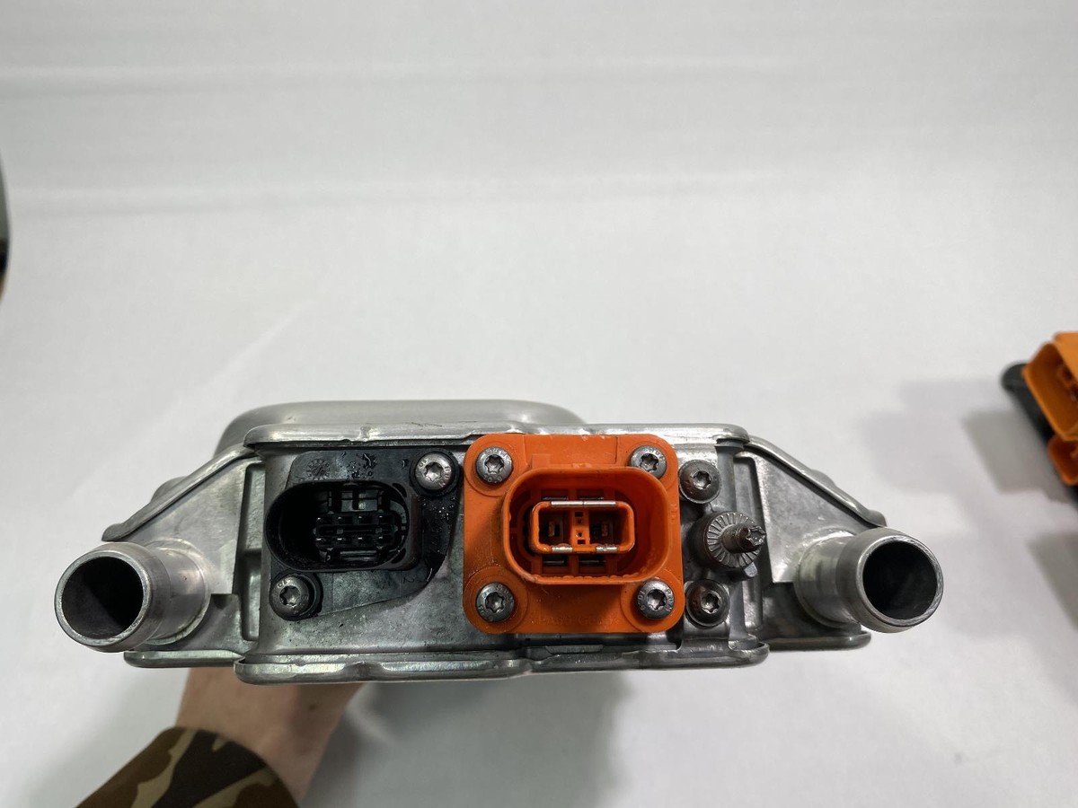 PORSCHE TAYCAN 9J HIGH-VOLTAGE HEATING MODULE 9J1963507D HIGH VOLT