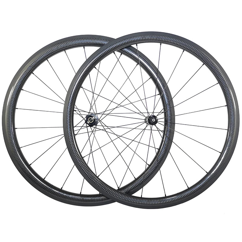 Set ruote bici da strada 700C in carbonio