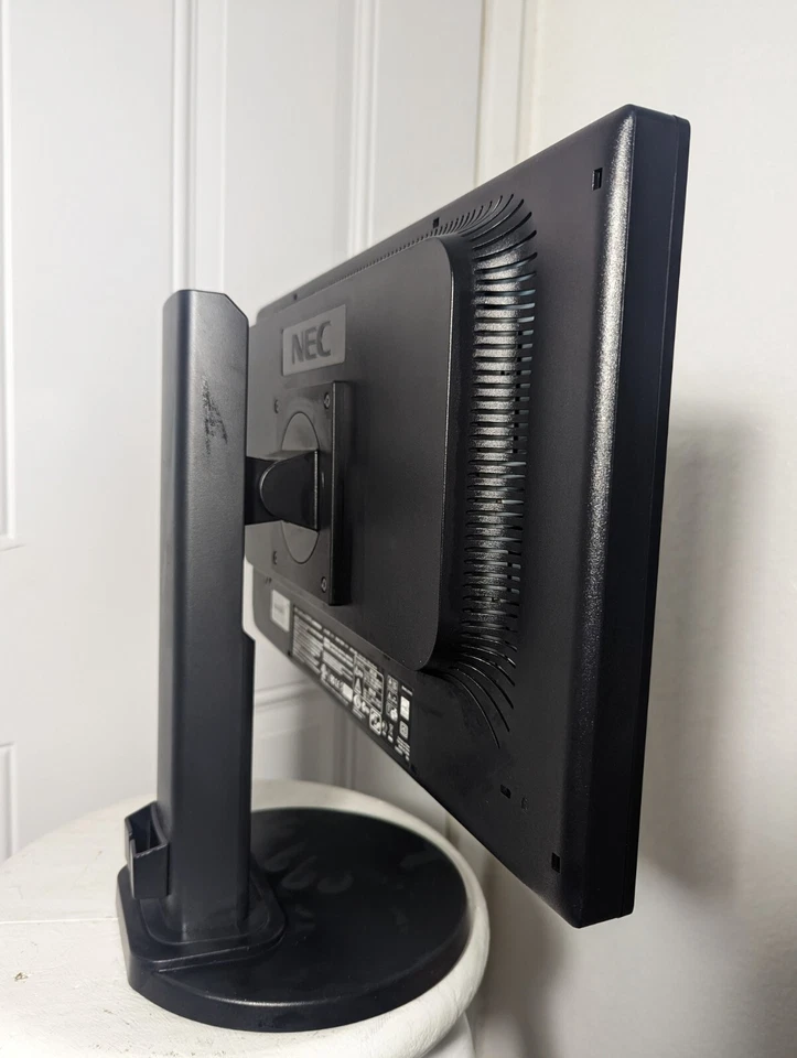 NEC 20" 1920x1080 Narrow Bezel LED-Backlit IPS Monitor Integrated Speakers - Image 2 of 4