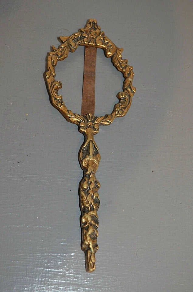 Ancien Miroir Face à Main en Bronze Doré Sculptée XIX ème - Photo 3/4