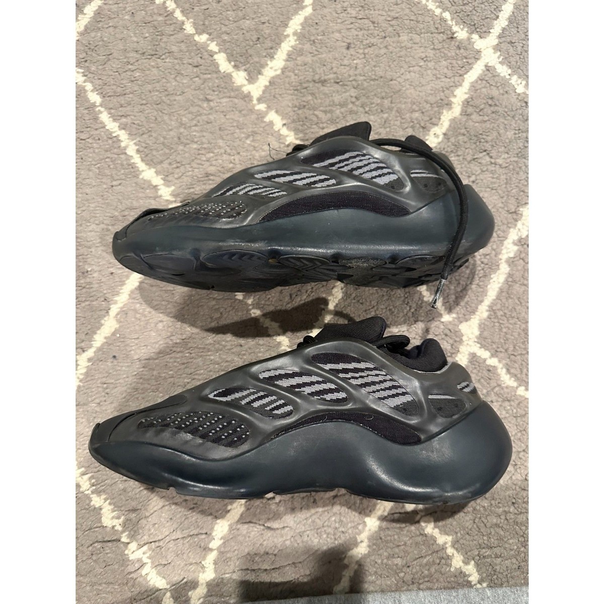 Yeezy Boost 700 V3 Alvah Black Mens size 7 | eBay Yeezy Boost 700 V3 Alvah Black Mens size 7 | eBay