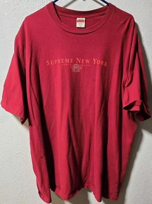 Tee shirt Supreme Tradition Cardinal (FW22)   Taille XXL