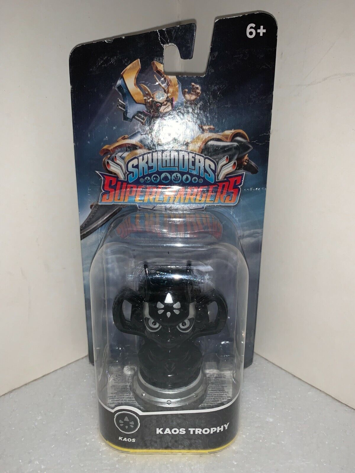 Skylanders ~ Superchargers Kaos Trophy - Packaging Issue