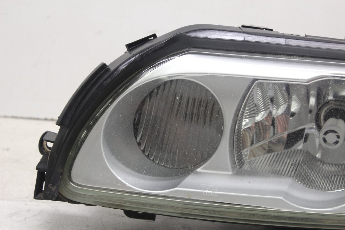 2003-2007 Volvo V70R S60R oem LH driver side headlight lamp 