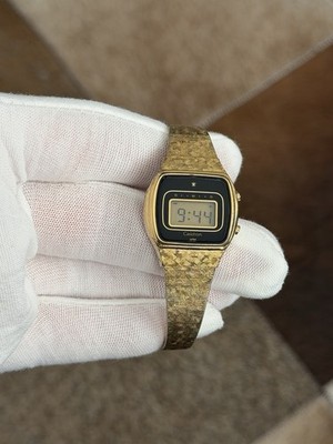 Rare Vintage Casio Casiotron 26CGL-24 Ladies Digital Bracelet