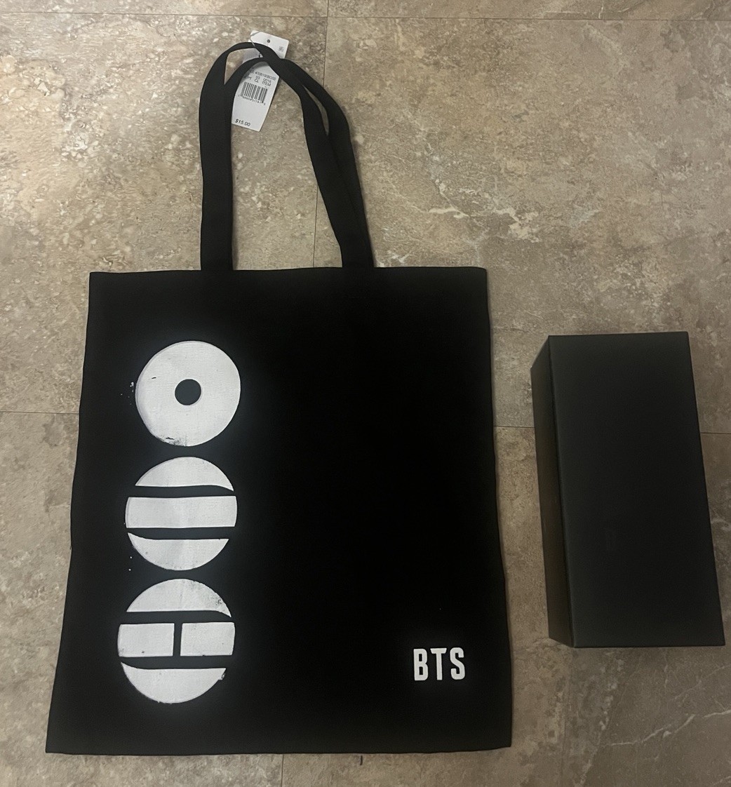 BTS ソウル ロッテ ファンミーティング 直筆サイン＆トートバッグ SET 2026 BTS Black Canvas Tote Bag & Army Light Stick Ver 4 OFFICIAL