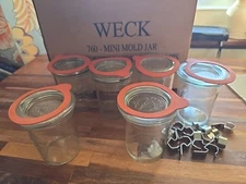 Set of 6 weck rundrand glas 60 jars w/ lids, rings and clips. Half Pint NEW