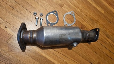 Magnaflow Direct Fit Catalytic Converter 21-161 Hyundai SantaFe Kia Forte Optima
