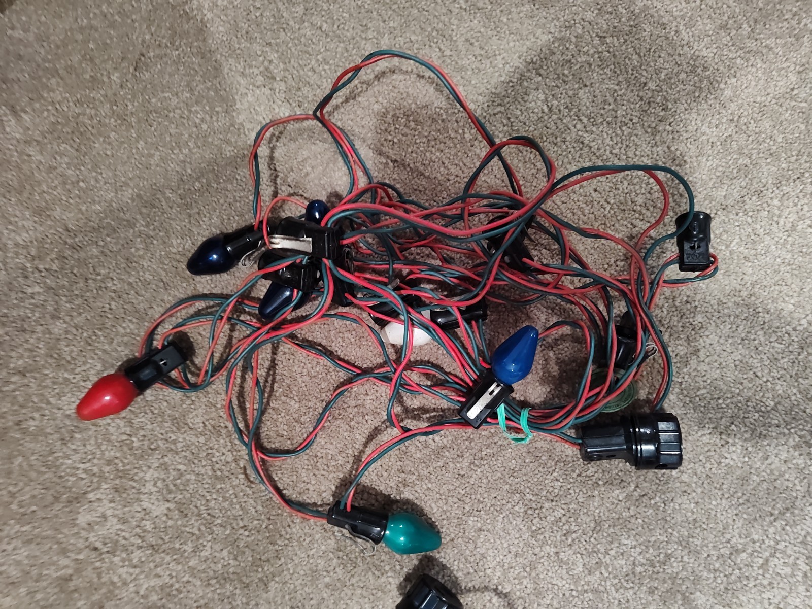 2 Sets Of Vintage Christmas Lights 15 Count Each, Green & Red Cord. Some Lights