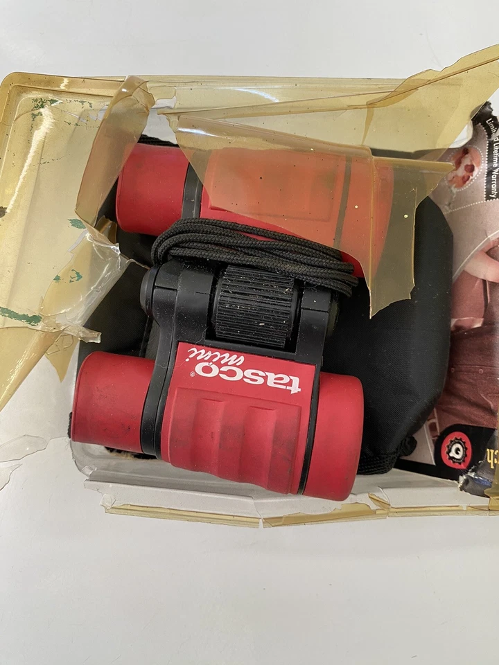 Vintage TASCO 4X30mm Red Binocular & Case 25430R - Image 2 of 4