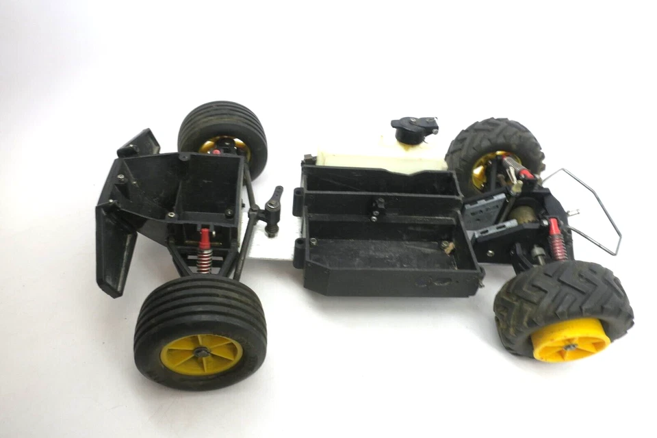 BUGGY VINTAGE MANTUA MODELO SAFARI NTIRO 1/8 1981 TODOTERRENO ENYA 21 KYOSHO Foto 2 de 4