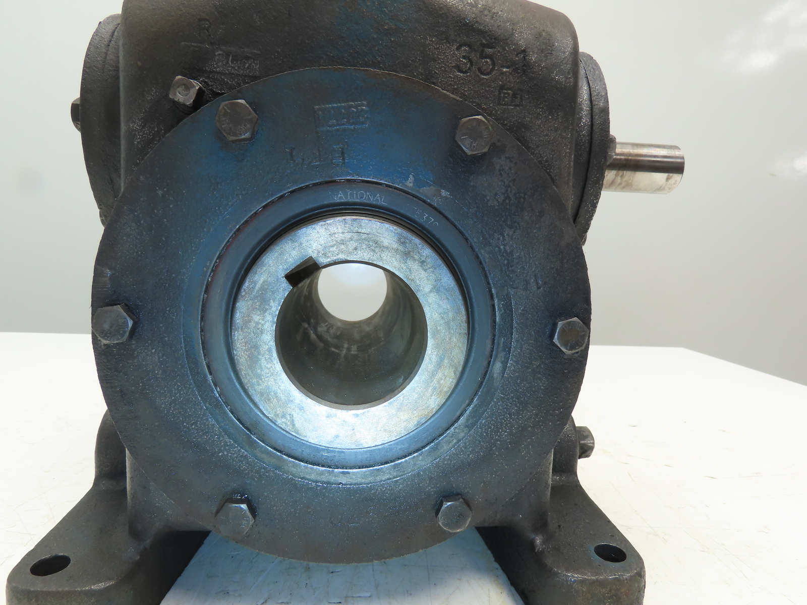 Cone Drive SH035-C1 Speed Reducer 5:1 Gearbox 350 RPM Hollow Shaft Output