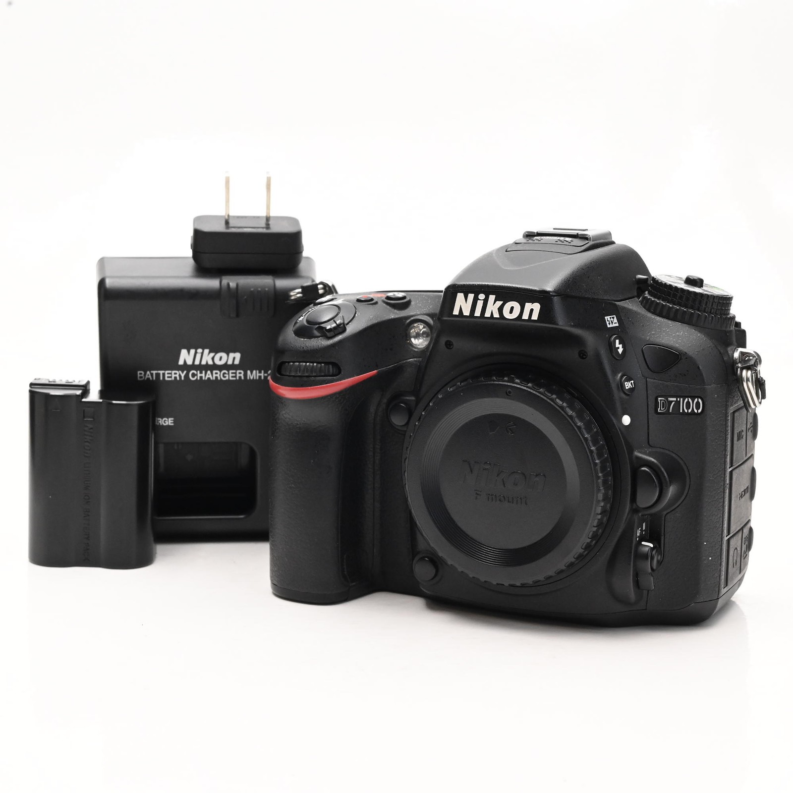 Nikon D7100 24.1MP Digital SLR Camera Body #602