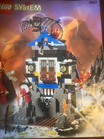Lego 3052 Ninja's Fire Fortress Ninja Near Complete