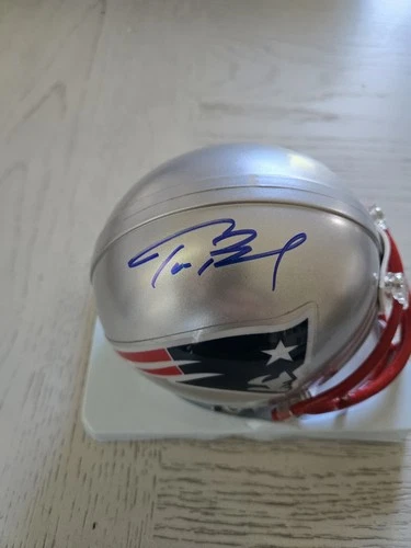 TOM BRADY AUTOGRAPHED SIGNED PATRIOTS MINI HELMET W/ Red Zone Certificate