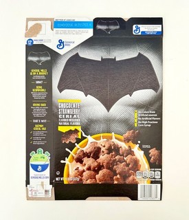 2015 General Mills Batman V Superman Movie Chocolate Strawberry Cereal Box
