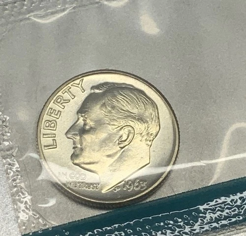 1963-P Philadelphia Mint 90% Silver Roosevelt Dime in mint cello BU - 2360