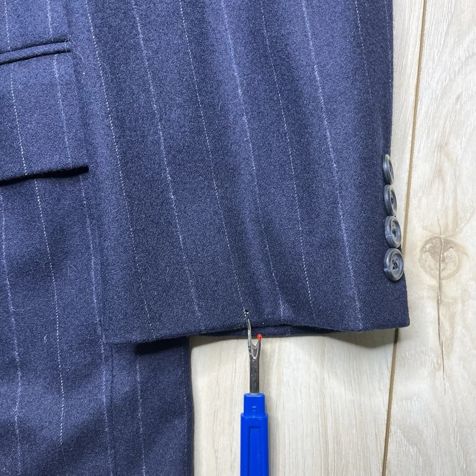 Vintage Joseph Abboud Double Breasted Thick Wool Pinstriped Suit Mens 42R 35x28 - Image 3 of 4