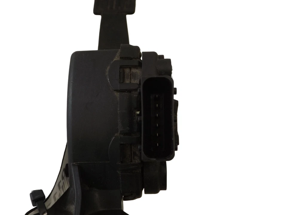 2007 Chevrolet HHR Accelerator Pedal Assembly Used 22710861 OEM - Image 4 of 4