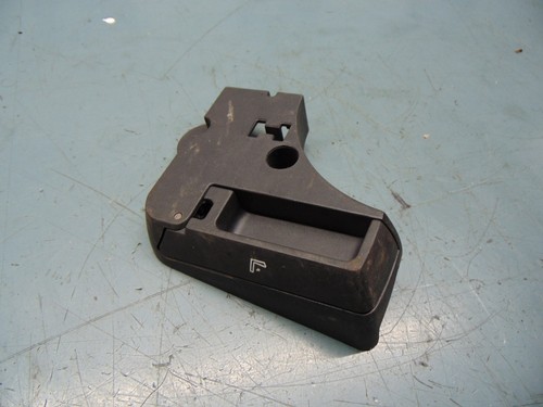 BMW E46 3er klappbare Rücksitzbank rechts Fahrer Entriegelungsgriff 8209034